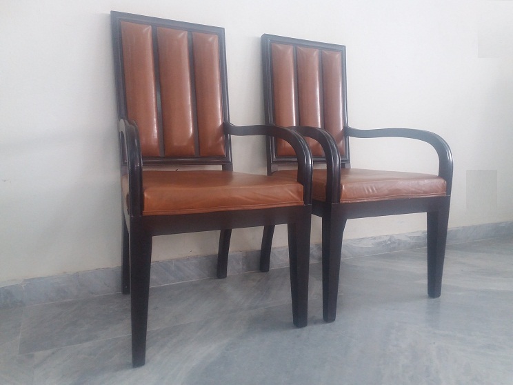 2 Chair Set Leather Used Furniture for Sale