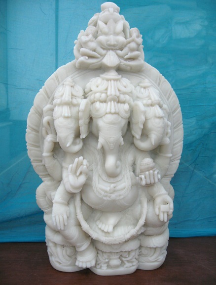 Trimukhi Ganesha Statue