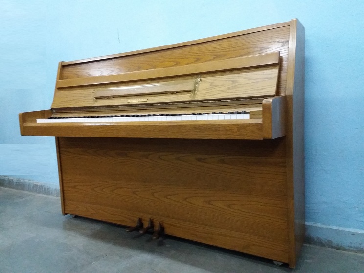 irlg0408 samick piano