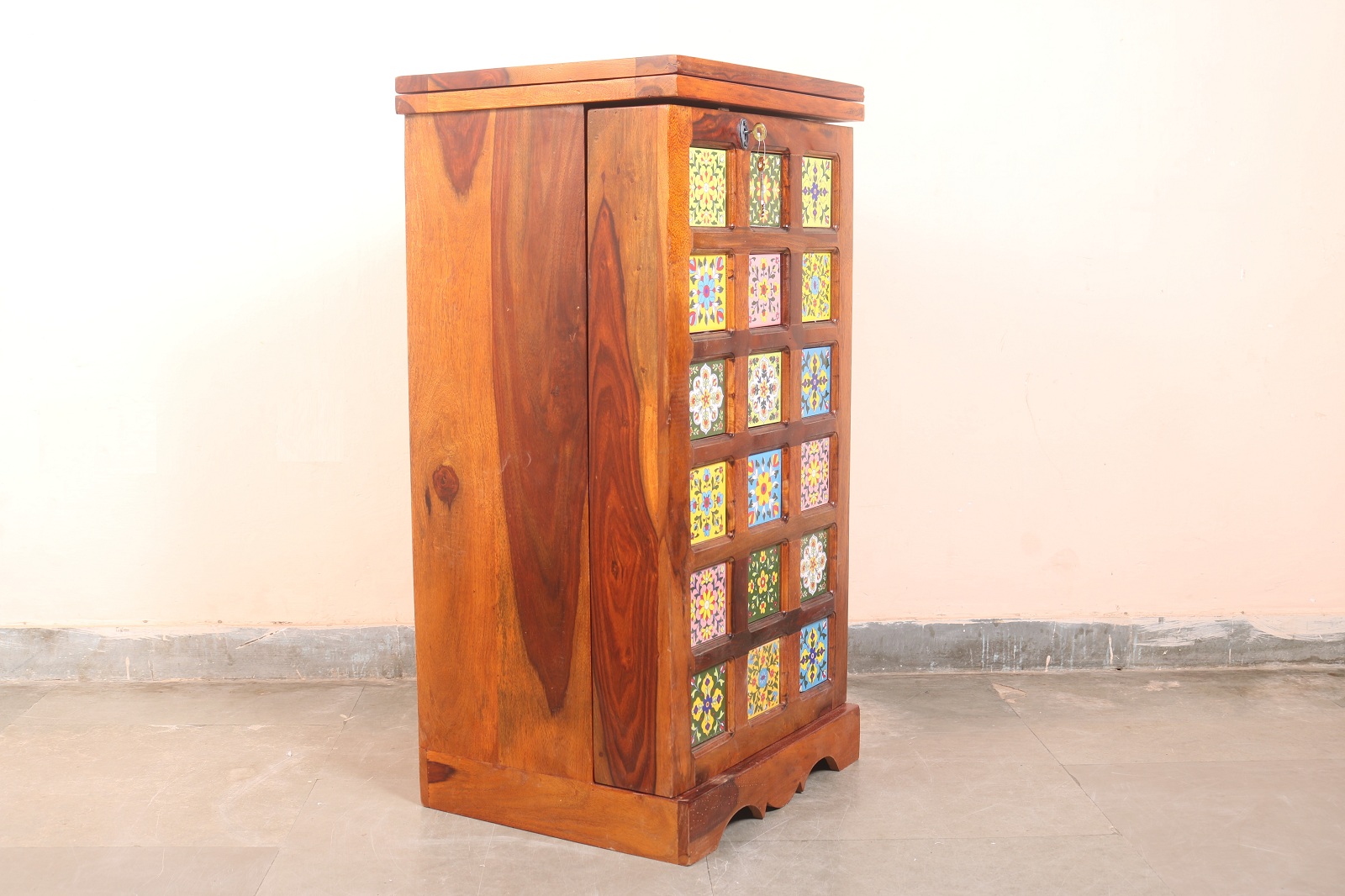 Siramika Bar Cabinet Small