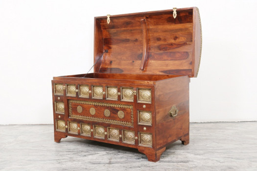 Round Top Brass Fitted Trunk for sale |Offers on New & Second Hand options