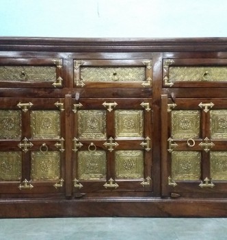 used Solid Wood Brass Fitted Chester