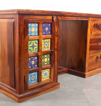 used Siramika Study Table Big