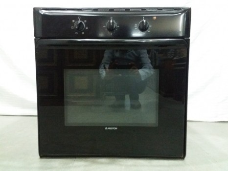 used Ariston Microwave Oven