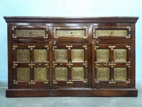 used Solid Wood Brass Fitted Chester