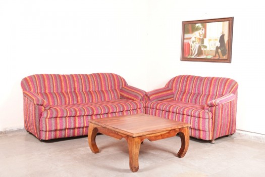 used 5 Seater Old Sofa