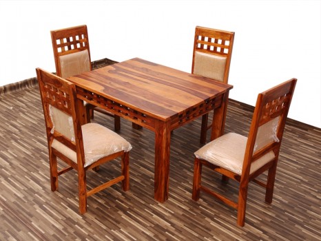 used Universal 4 Seater Dining Set