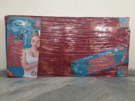 used Bombay Dyeing Mattress Pair